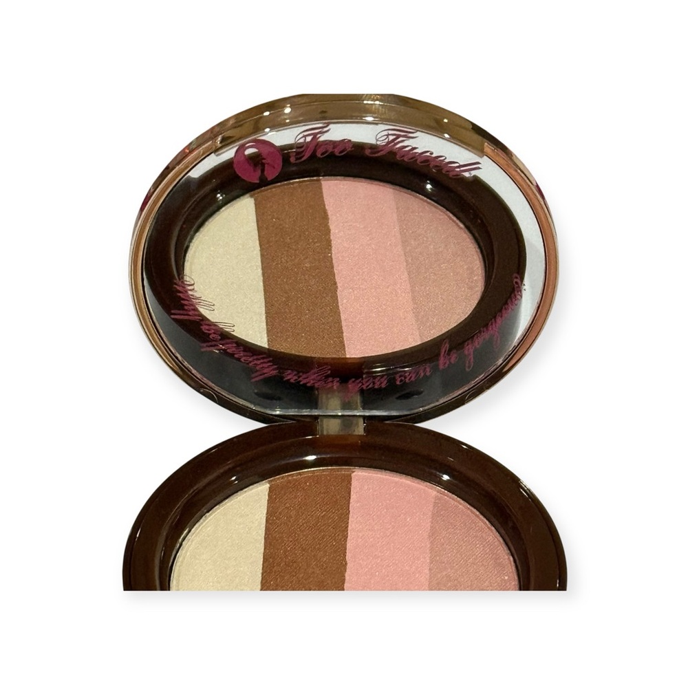 Deadstock: Too Faced 𖠌 Ltd Ed Snow Bunny Bronzer 𖠌 Mirror Finish Compact 𖠌 Full - Picture 5 of 16